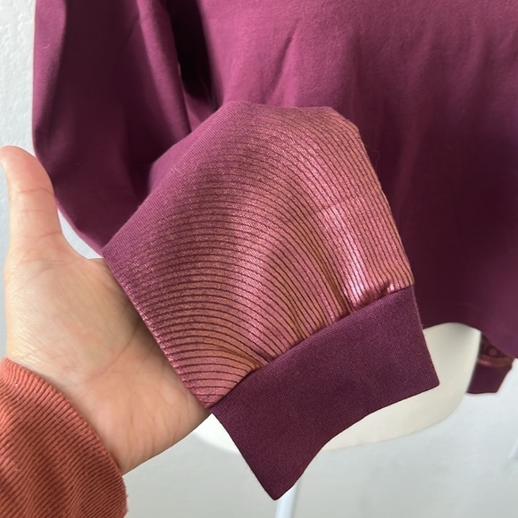 NWT Adidas Holiday Graphic 100% Cotton Cropped Long Sleeve Tee - Picture 6 of 9